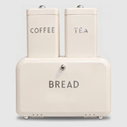 صندوق خبز معدني كريمي مع برطمانين معدن كريمي متطابقين مكتوب عليهم "COFFEE" و "TEA" من فوق، على خلفية بيضاء. - view 1
